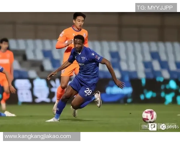 赛后分析:杭州足球队与南京足球队在战术灵活性上的较量与启示