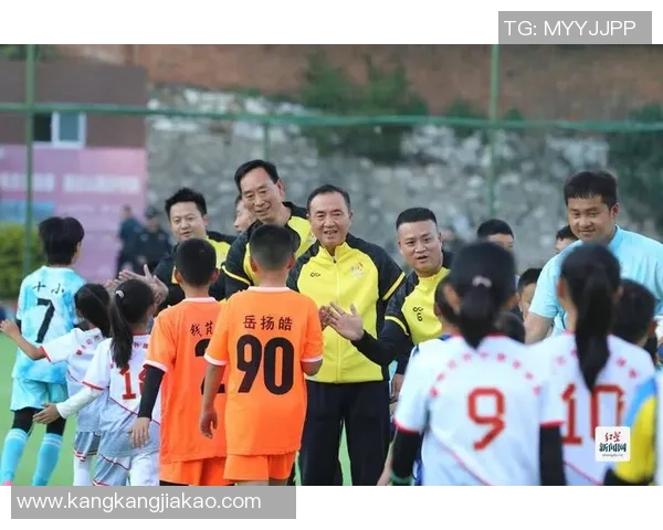 成都足球队崛起之路全国锦标赛特别报道展现青春与拼搏的故事